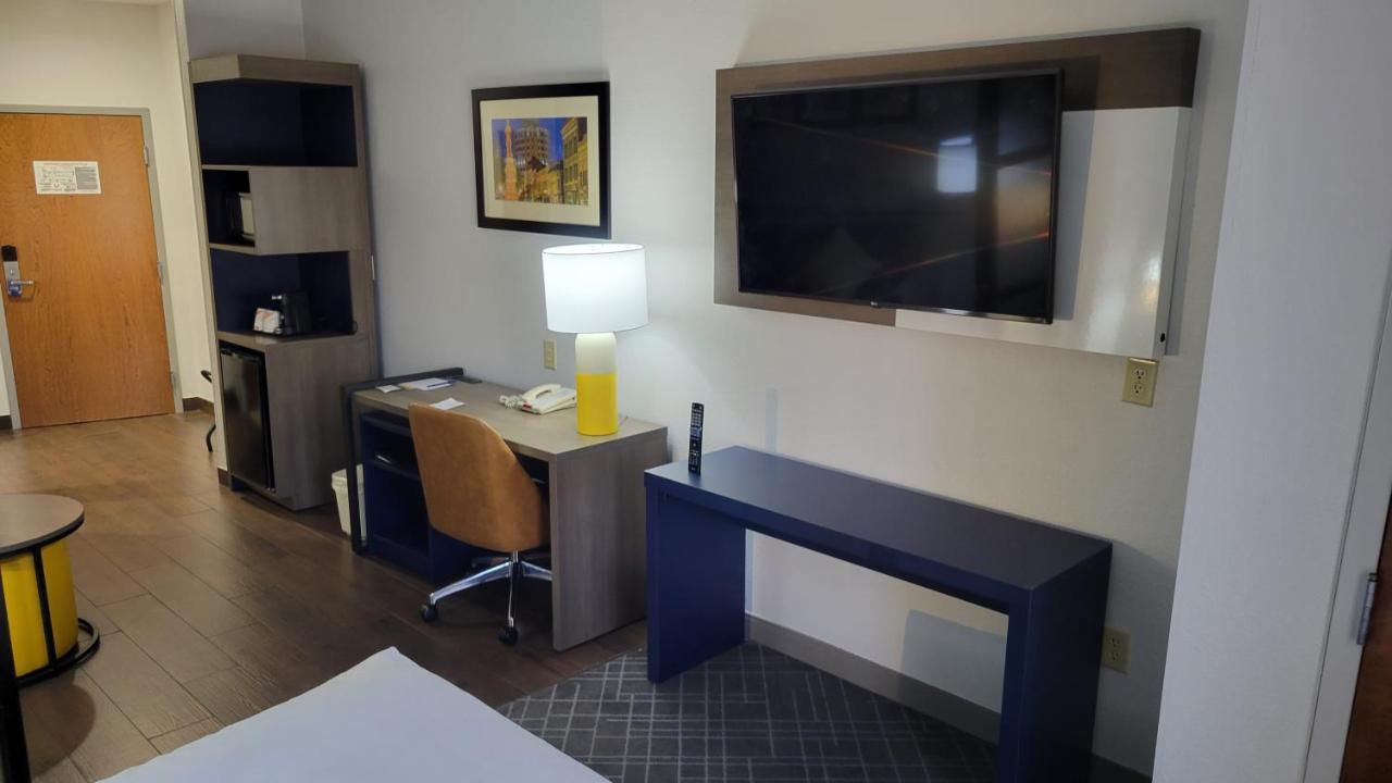 Comfort Suites Macon Exterior foto